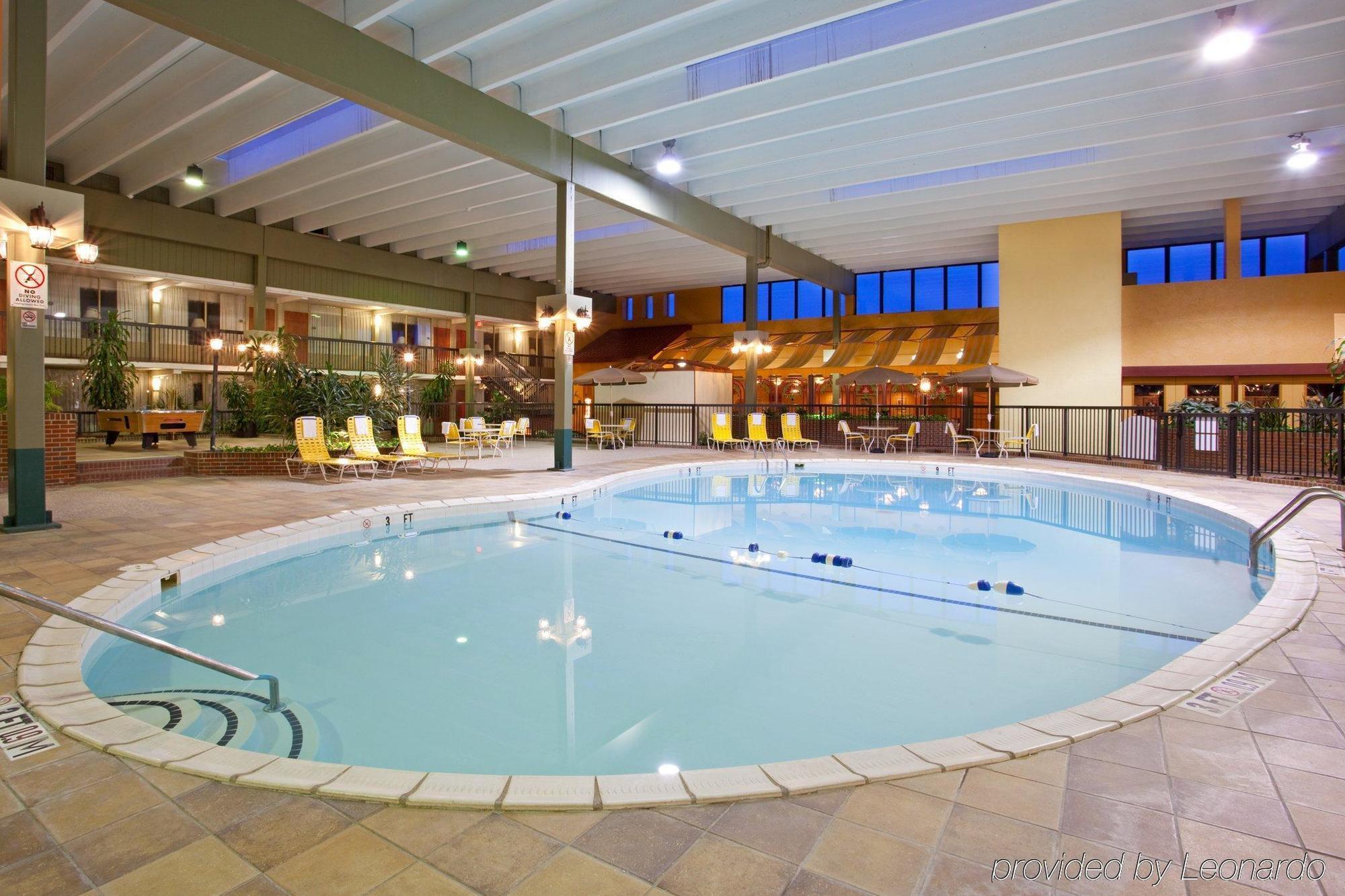 Ramada By Wyndham Indiana
