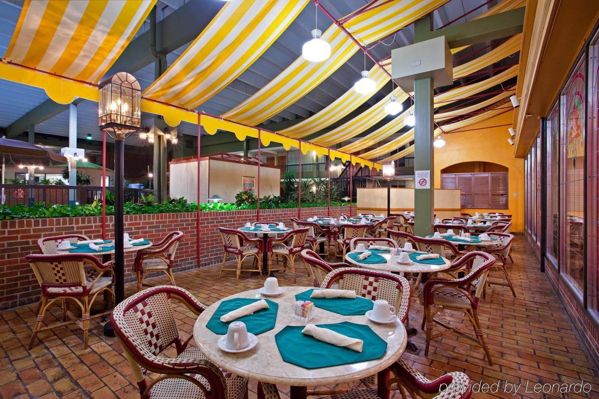 Ramada By Wyndham Hotel Indiana